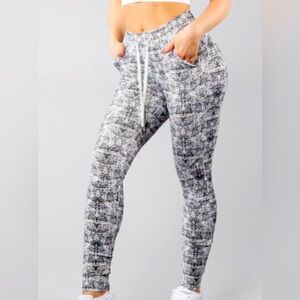 Buffbunny Hustle print Jasmine Joggers size M
